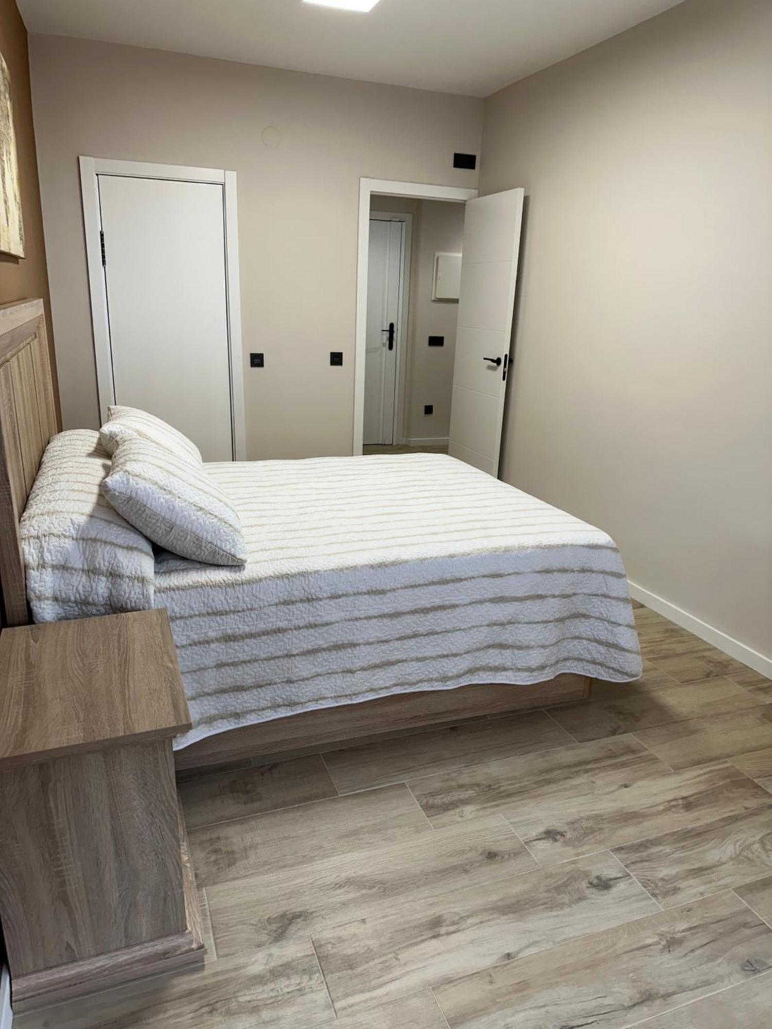 Apartamento Puente Romano Ourense Exterior foto
