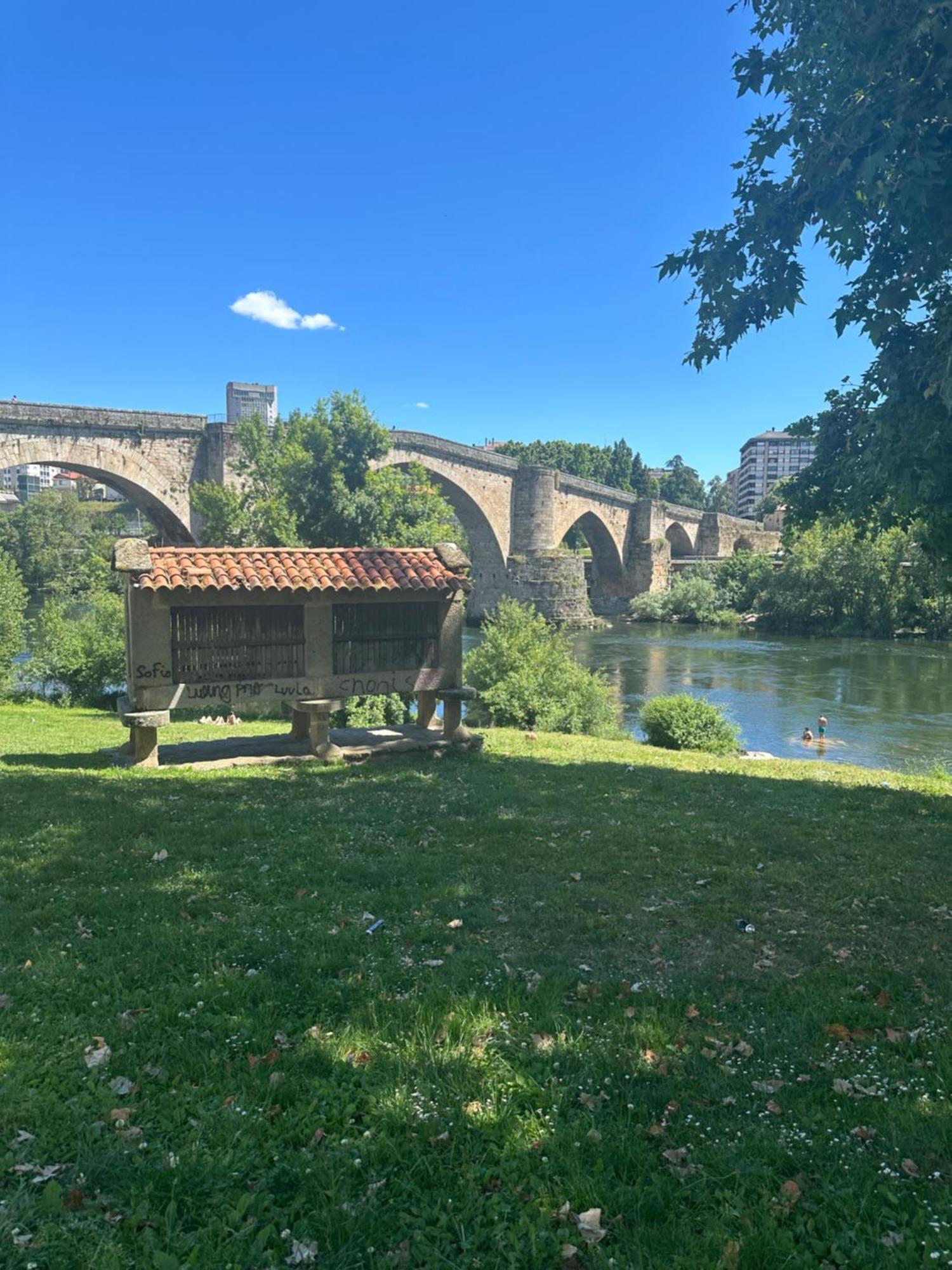 Apartamento Puente Romano Ourense Exterior foto